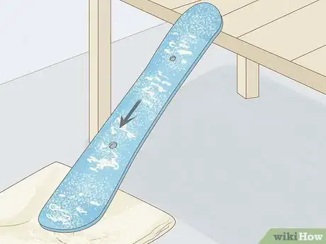 Image titled Remove Old Wax from a Snowboard Step 11