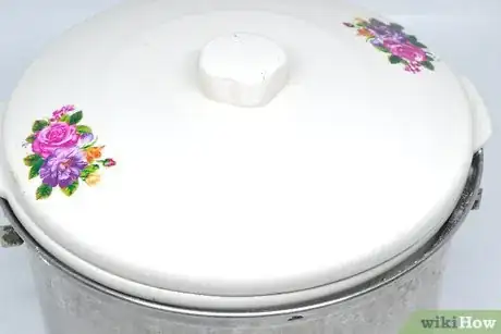 Image titled Make Modeling Clay in a Slow Cooker Step 4