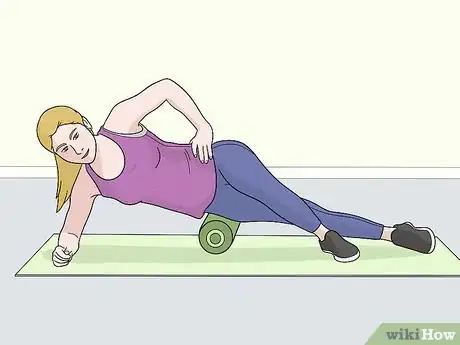 Image titled Stop Knees from Going Inward when Squatting Step 3