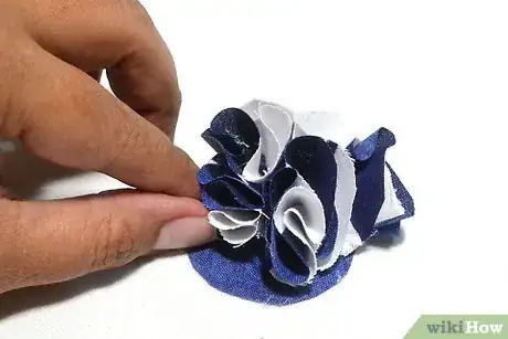 Image titled Make Scrap Fabric Pom Poms Step 15