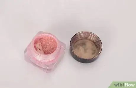 Image titled Use Lip Powder Step 4