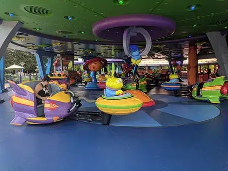 Image titled DHS Alien Swirling Saucers