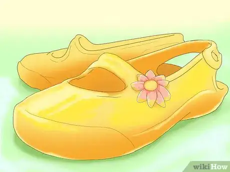 Image titled Look After Your Child's Feet Step 3