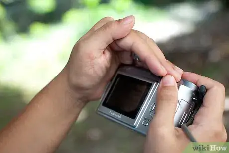 Image titled See the Screen of a Digital Camera when the Sunlight Makes a Glare Step 7