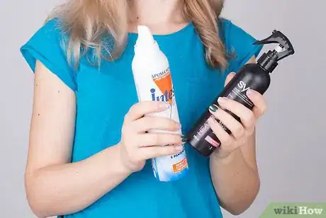 Image titled Achieve a Messy Hair Effect Step 4