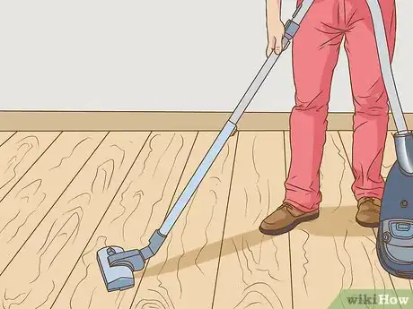Image titled Clean Laminate Floors Naturally Step 7