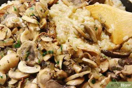 Image titled Make Mushroom Risotto Step 12
