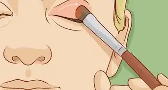 Stop Eyeshadow from Creasing