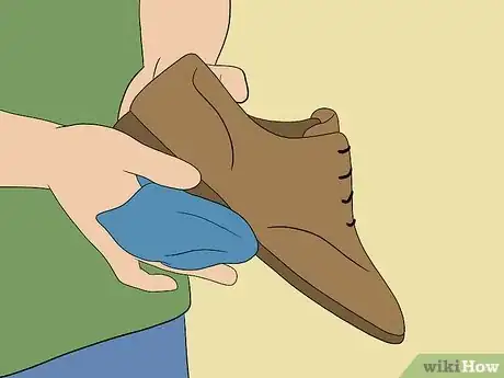 Image titled Prep a Shoe for Painting Step 8