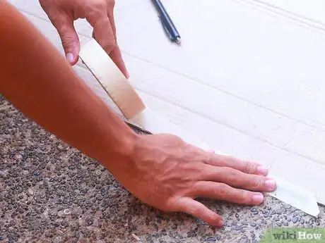 Image titled Apply Glaze to Wood Furniture Step 3