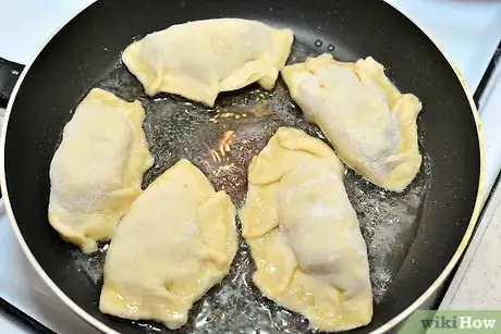 Image titled Make Guo Tie (Potstickers) Step 21