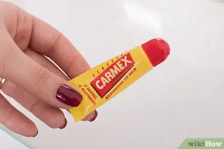 Image titled Apply Lip Tar Step 1