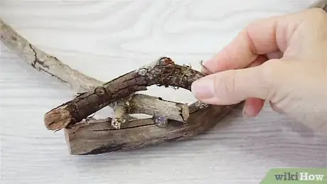 Image titled Make a Driftwood Wreath Step 10