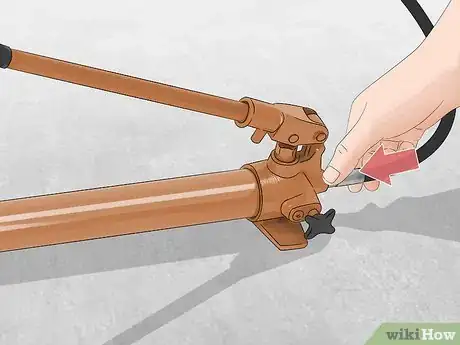 Image titled Use a Hydraulic Pull Back RAM Step 10