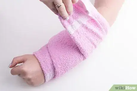 Image titled Make a Green Tea Body Wrap Step 12