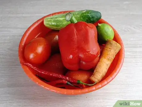 Image titled Decorate a Vegetable Salad Plate Step 2