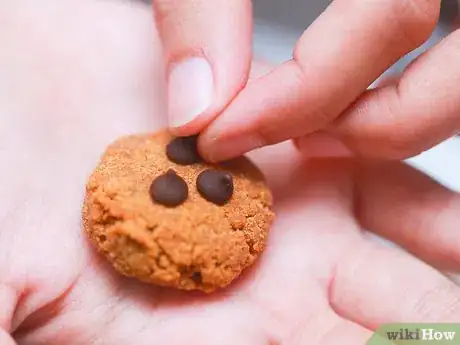 Image titled Make Graham Balls Step 9