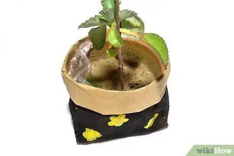 Image titled Make Paper Bag Planters Step 18