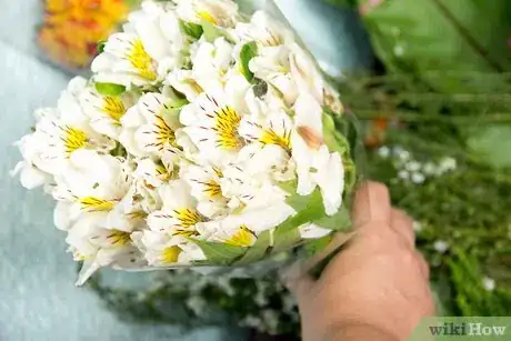Image titled Order Flowers Step 13