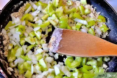 Image titled Make Gumbo Pot Pie Step 6