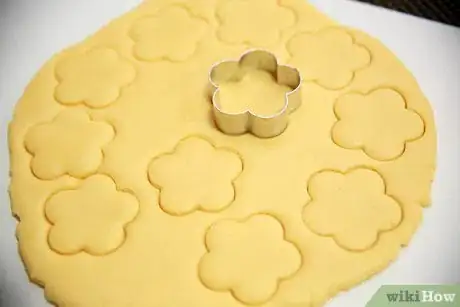 Image titled Add Colored Sugar to Sugar Cookies Step 2