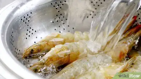 Image titled Peel Shrimp Step 1