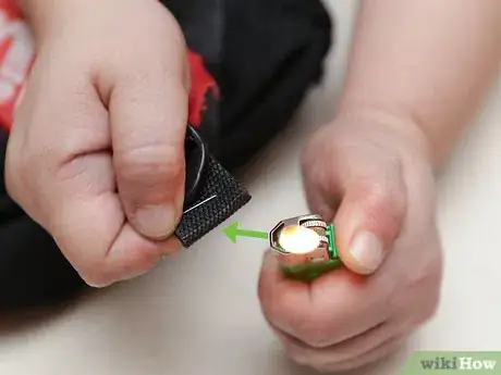 Image titled Shorten Backpack Straps Step 8