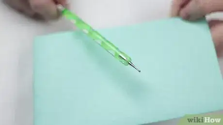 Image titled Do Cheetah Print Nails Step 2