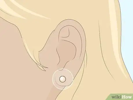 Image titled Wear a Denim Jacket in Winter Step 18