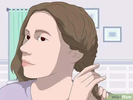 Image titled Curl Bobbed Hair Step 17.jpeg