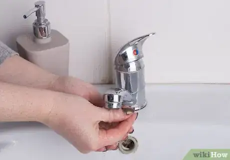 Image titled Clean Straw Hats Step 12