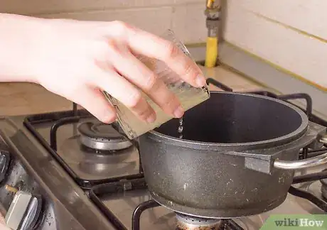 Image titled Use Nutritional Yeast for Soups Step 5