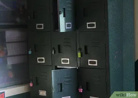 Image titled Clean a Locker Step 1