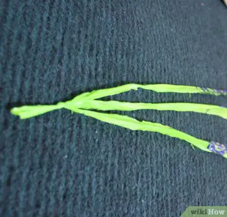 Image titled StripsKnot Step 3