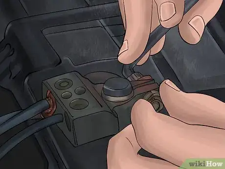 Image titled Replace the Alternator of a 1998 Isuzu Trooper Step 5