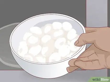 Image titled Make Hello Kitty Cake Pops Step 17