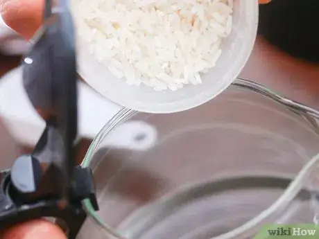 Image titled Cook Food in a Hotel Room Step 6