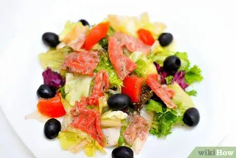 Image titled Dress Up a Salad with Edible Flowers Step 11