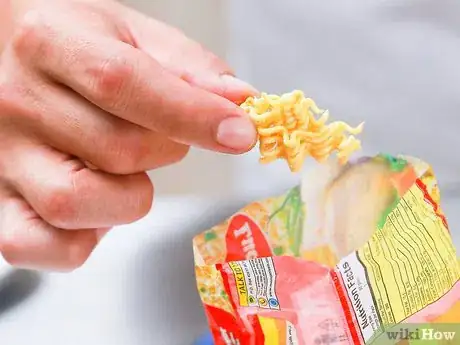 Image titled Cook Food in a Hotel Room Step 4