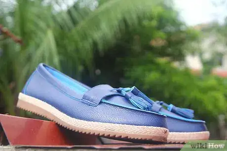 Image titled Clean Espadrilles Step 2