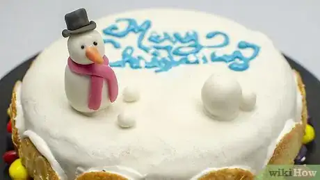 Image titled Decorate a Christmas Cake Step 20