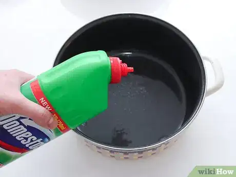 Image titled Clean a Dutch Oven Step 8