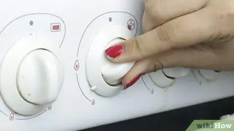 Image titled Make a Balsamic Reduction Step 6