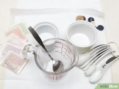 Image titled Dye Buttons Step 3