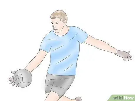 Image titled Play As a Futsal Goalkeeper Step 5