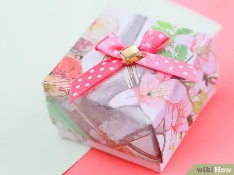 Image titled Make a Gift Box out of a Greeting Card Step 23