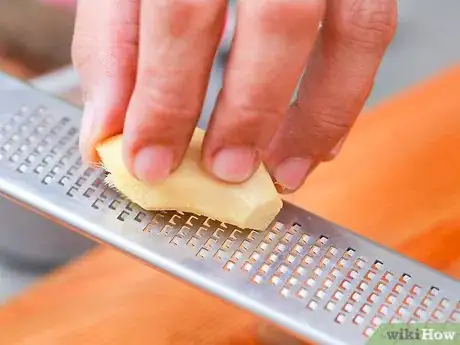 Image titled Make Turmeric Tea Step 3