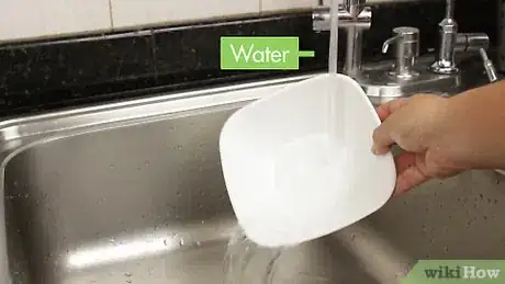 Image titled Apply Glitter to Plastic Step 1