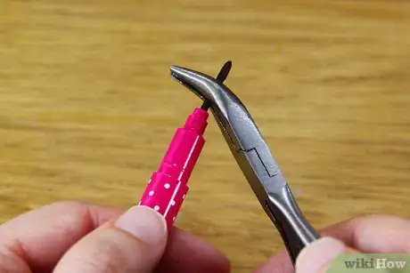 Image titled Make Watercolors Using Magic Markers Step 3