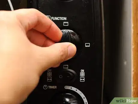 Image titled Make Cheesy Garlic Bread Step 7